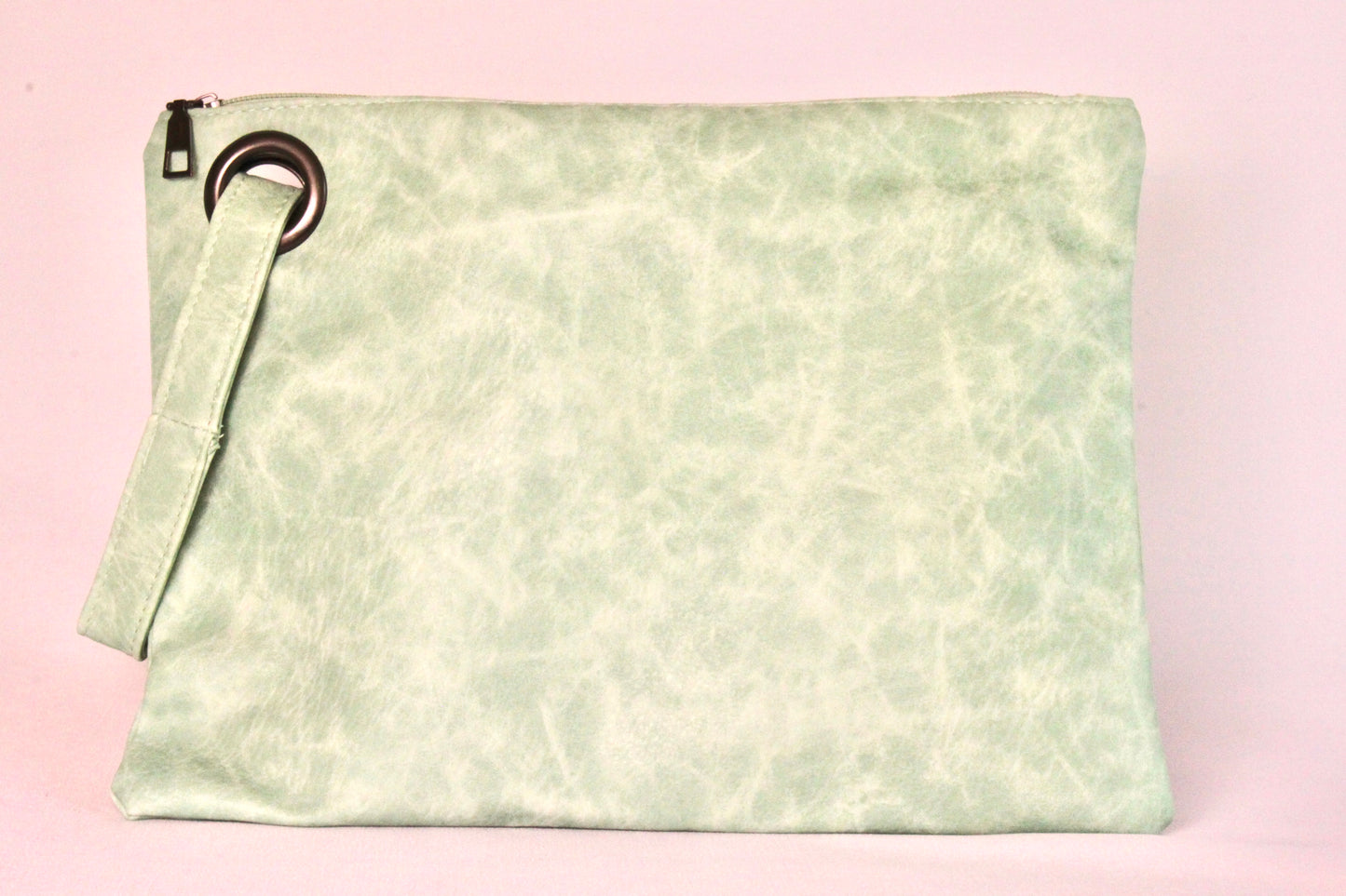The Honeydew Clutch